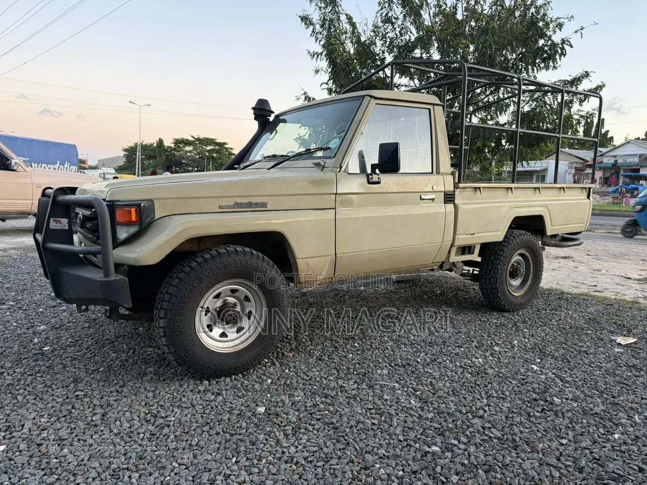 Toyota Land Cruiser 2015 Gold