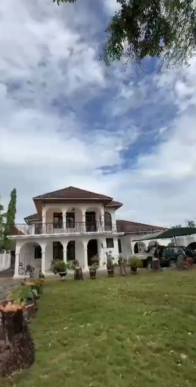5bdrm Block of Flats in Mchakama Real Estate, Mbezi Beach for sale