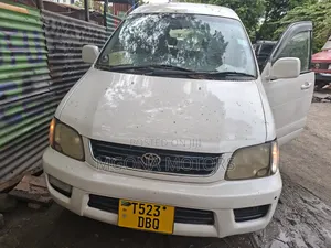 Toyota Noah 2.0 AWD (8 Seater) 2001 White