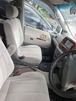 Toyota Noah 2.0 AWD (8 Seater) 2001 White