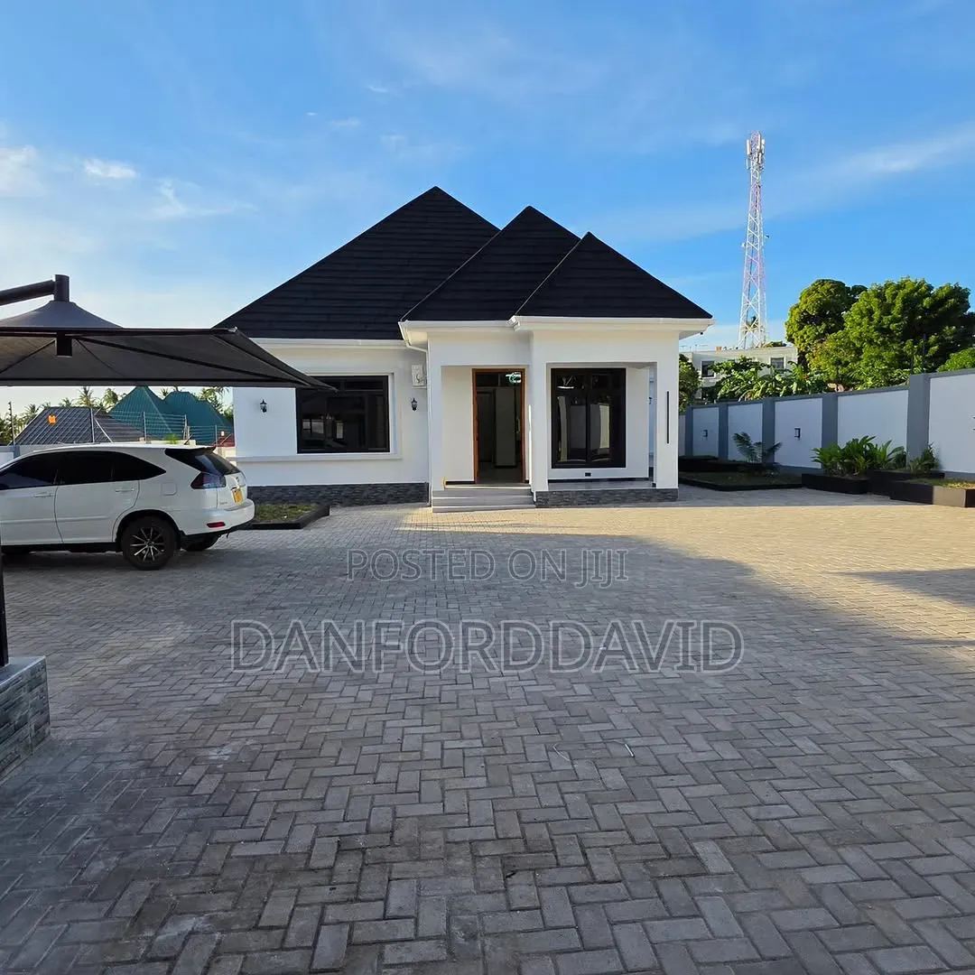 4bdrm House in Kahwa Real Estate, Goba for sale