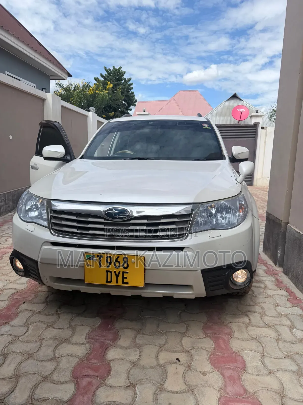Subaru Forester 2010 White