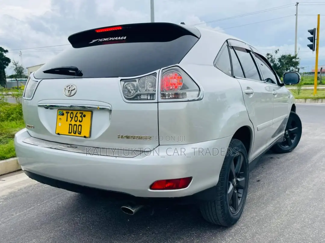 Toyota Harrier 2007 Silver