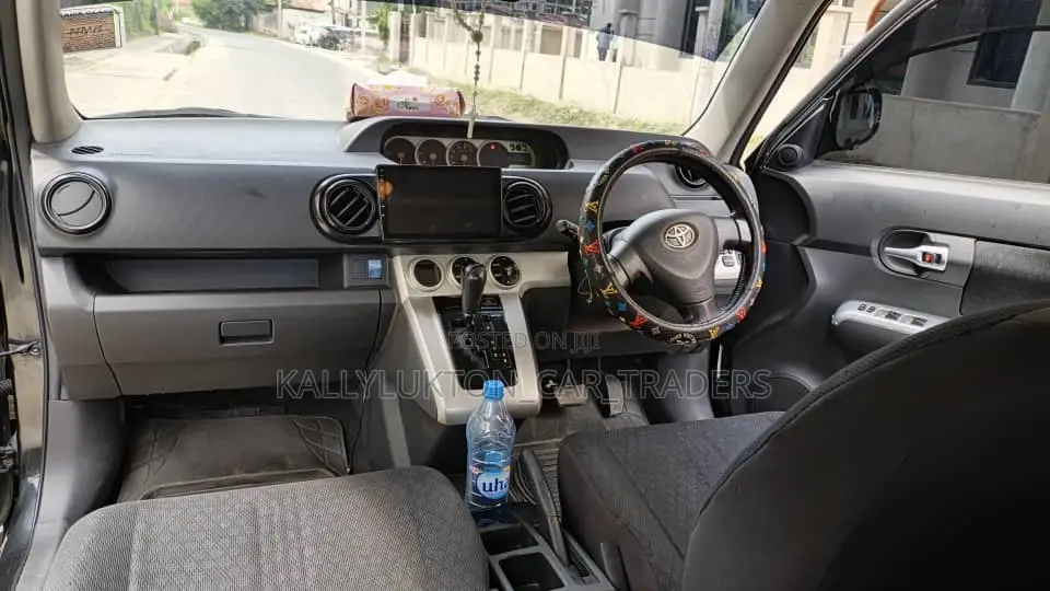 Toyota Corolla Rumion 2009 Black