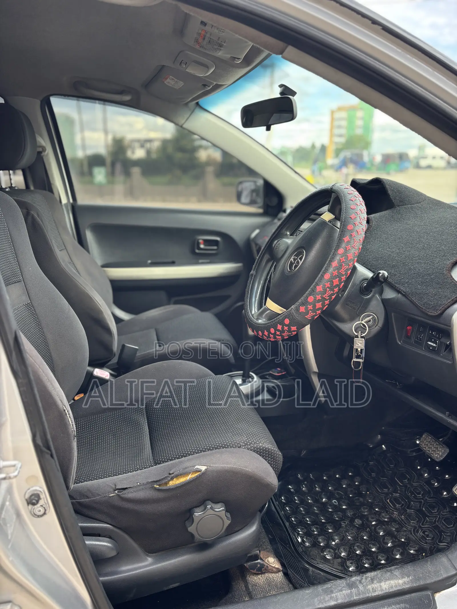 Toyota IST 2004 Silver