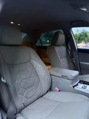Toyota Crown 2011 White