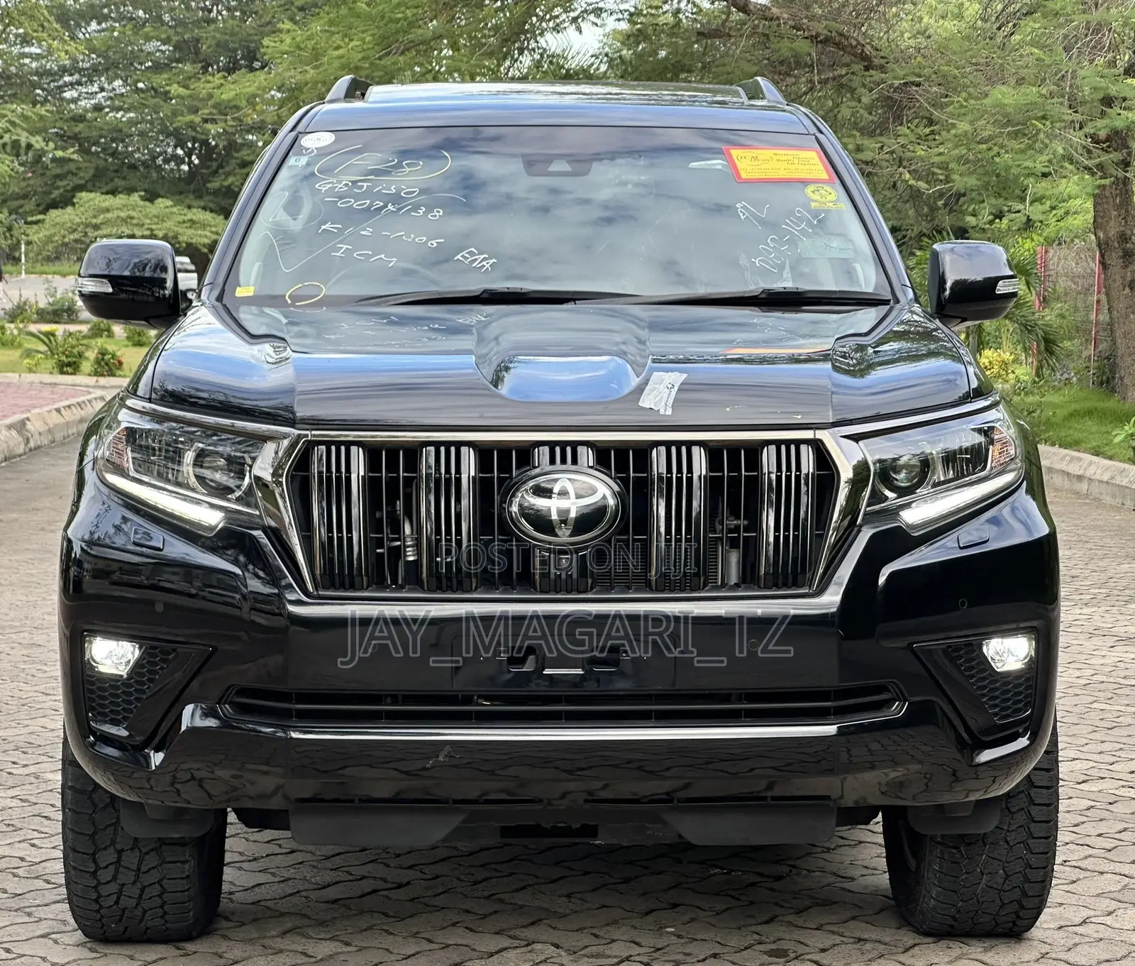 Toyota Land Cruiser Prado 2022 Black