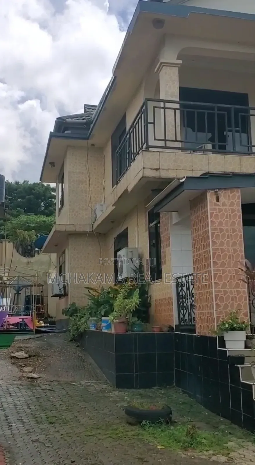 5bdrm Block of Flats in Mchakama Real Estate, Segerea for sale