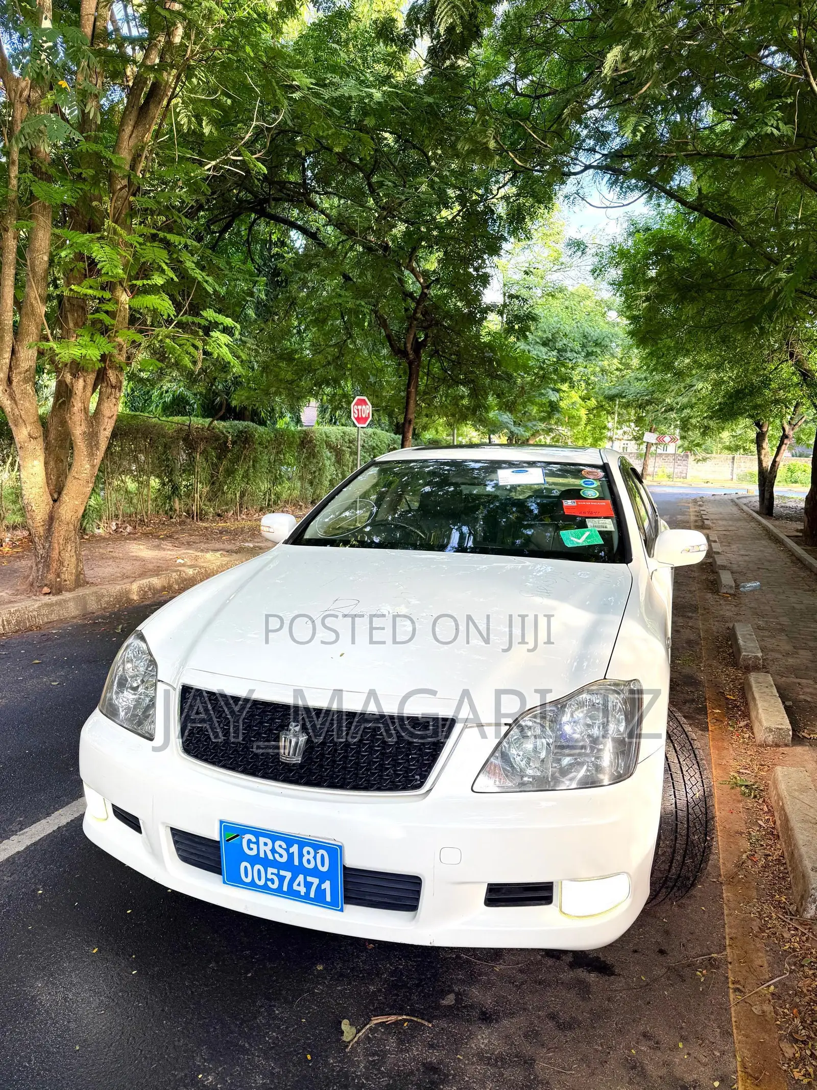 Toyota Crown 2006 White