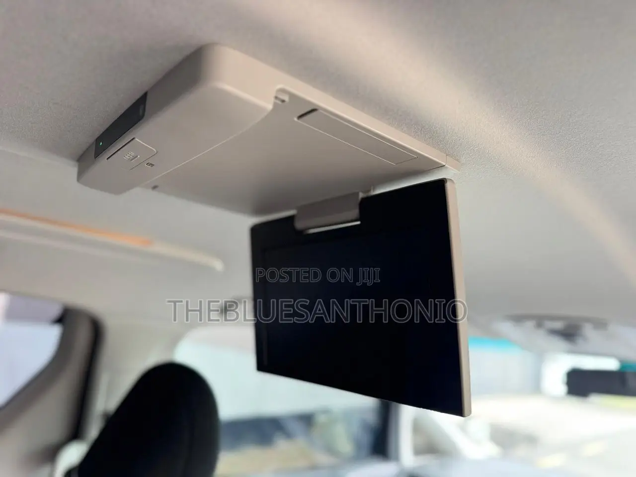 Toyota Alphard 2010 White