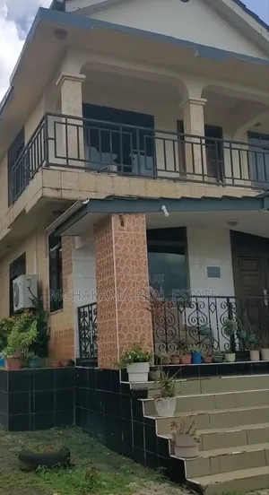 5bdrm Block of Flats in Mchakama Real Estate, Segerea for sale