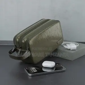 Green Lion Lakeshore Clutch Bag Pu Leather Ergonomic Travel Friendly