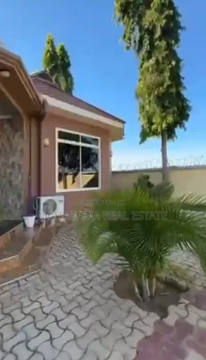 Furnished 16bdrm Bungalow in Mchakama Real Estate, Haneti for sale
