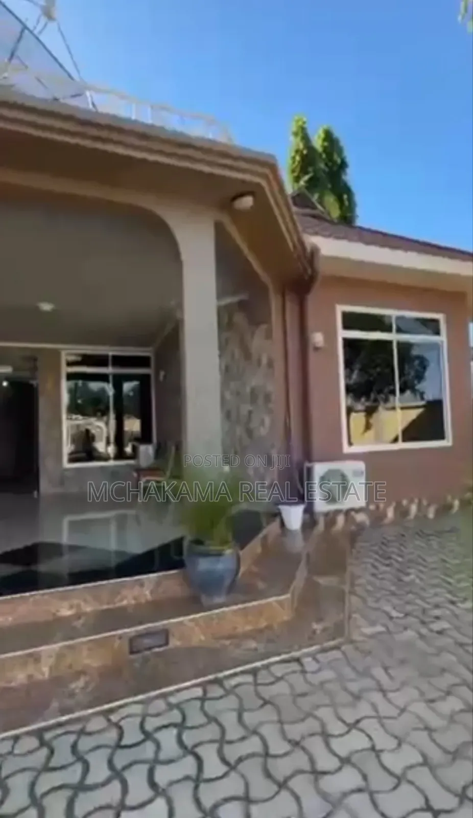 Furnished 16bdrm Bungalow in Mchakama Real Estate, Haneti for sale
