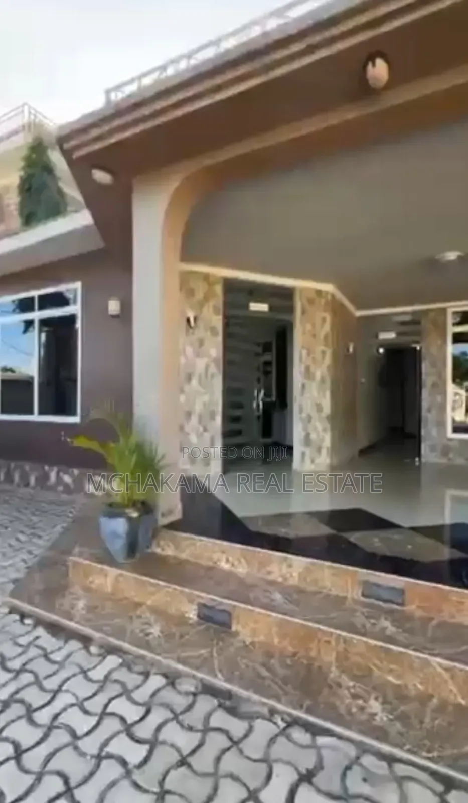 Furnished 16bdrm Bungalow in Mchakama Real Estate, Haneti for sale