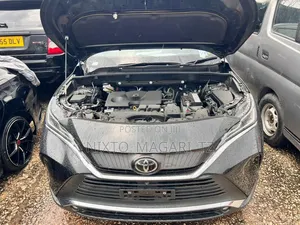 Toyota Harrier 2020 Black