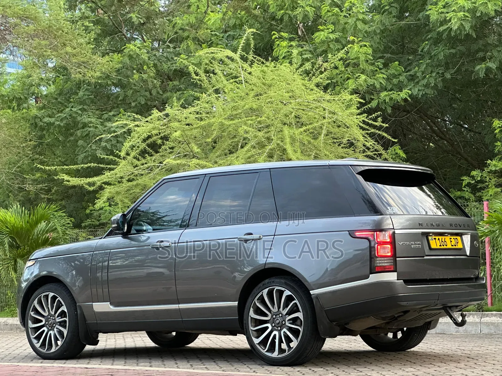 Land Rover Range Rover Vogue 2014 Gray