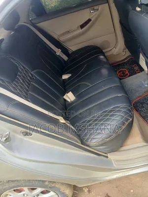 Toyota Corolla RunX 2006 Silver