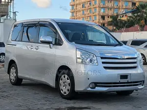 Toyota Noah 2008 Silver