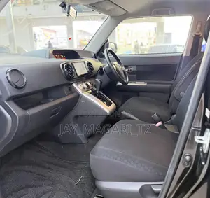 Toyota Corolla Rumion 2009 Black