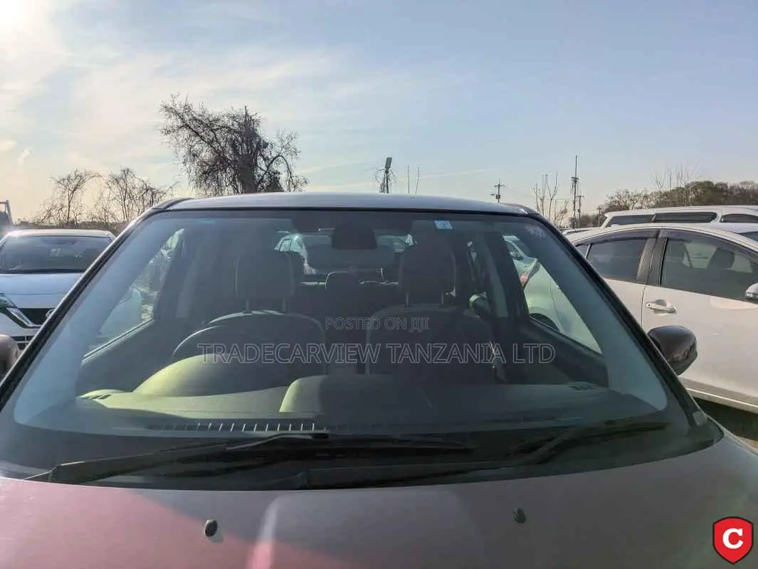 Mazda Verisa 2013 Red