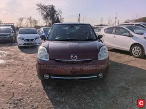 Mazda Verisa 2013 Red
