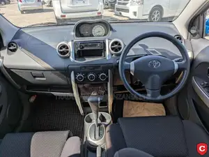 Toyota IST 2002 Blue