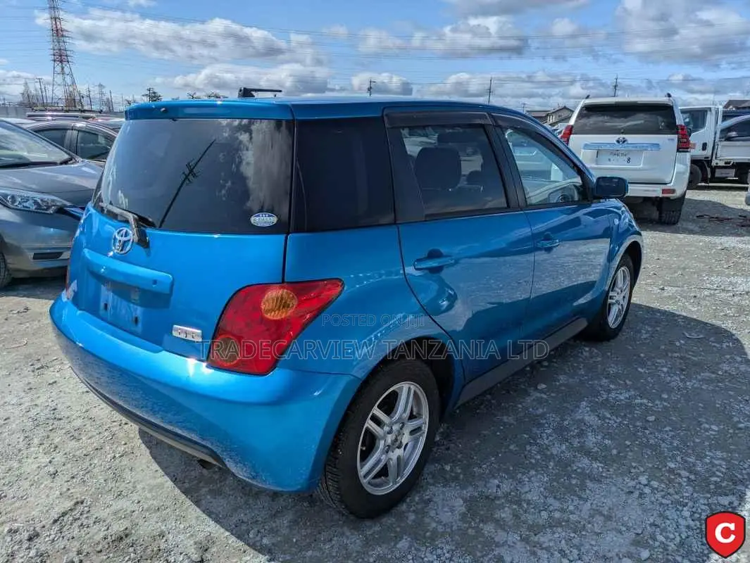 Toyota IST 2002 Blue