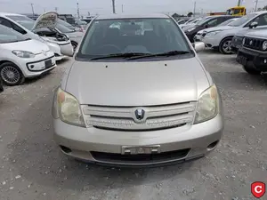 Toyota IST 2003 Gold