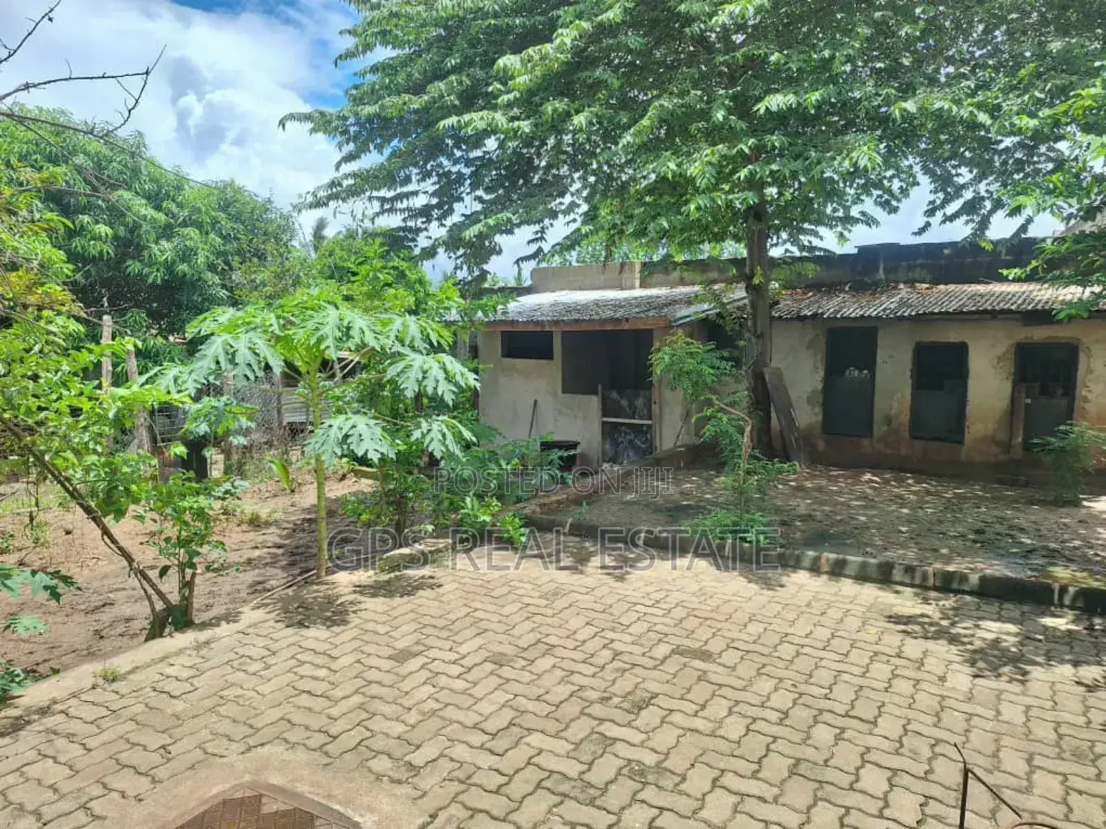 4bdrm House in Madale Mivumoni, Kinondoni for sale