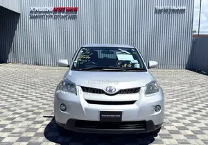 Toyota IST 2008 Silver