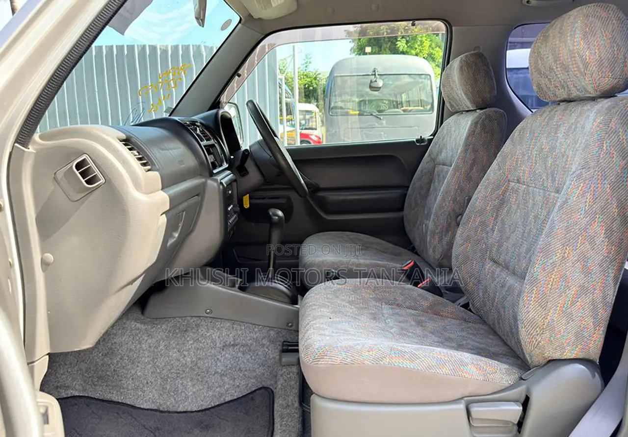 Suzuki Jimny 2001 Silver
