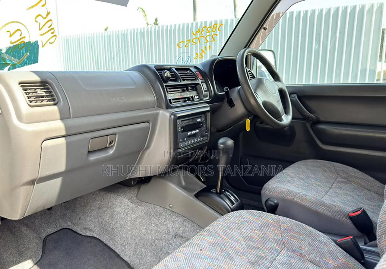 Suzuki Jimny 2001 Silver