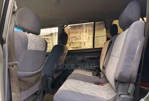 Toyota Land Cruiser Prado 2000 Silver