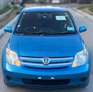 Toyota IST 2003 Blue
