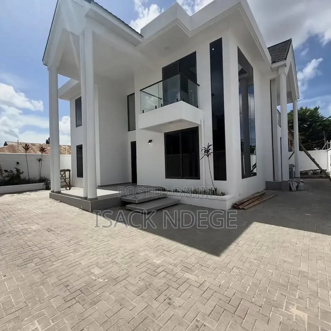4bdrm House in Kinondoni for sale