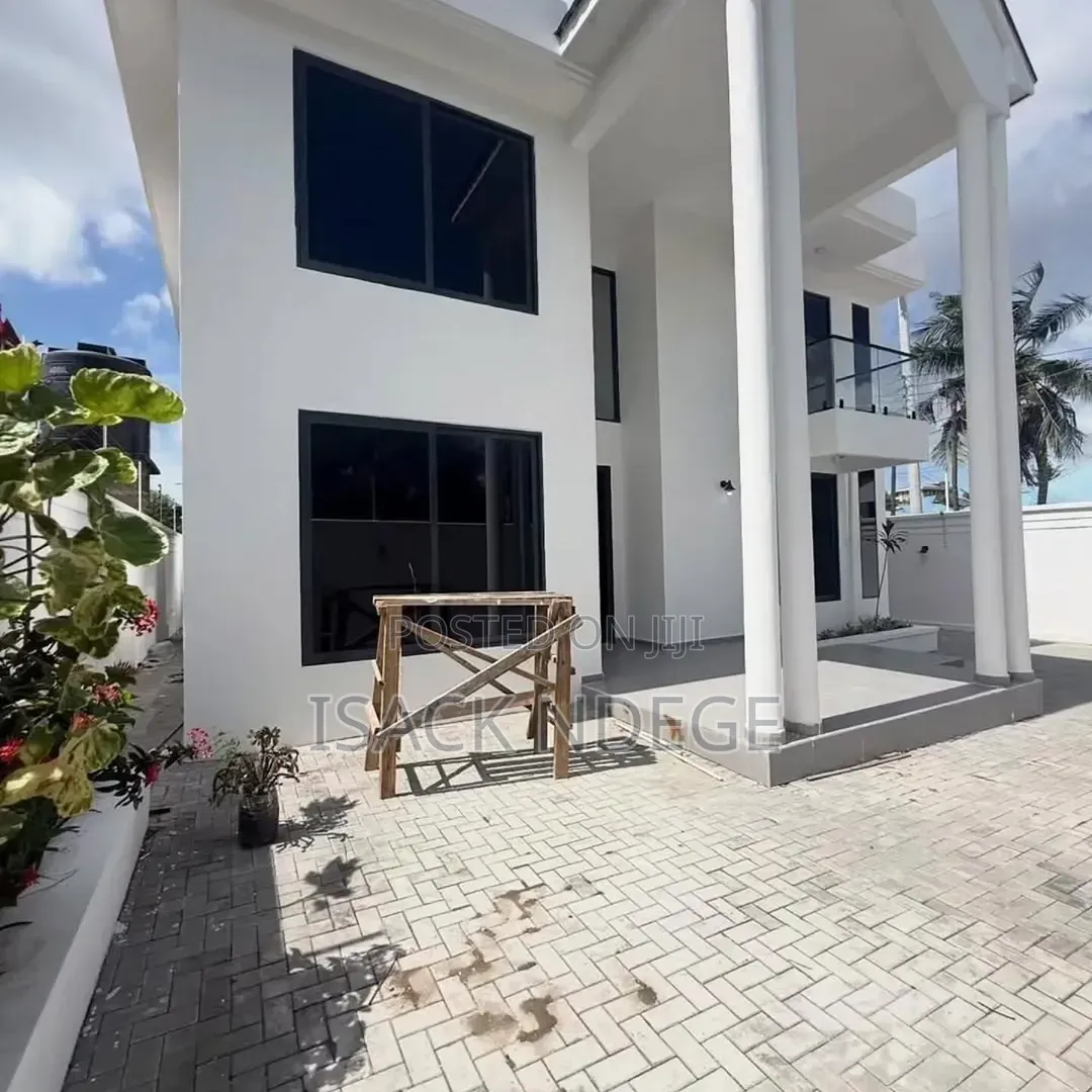 4bdrm House in Kinondoni for sale