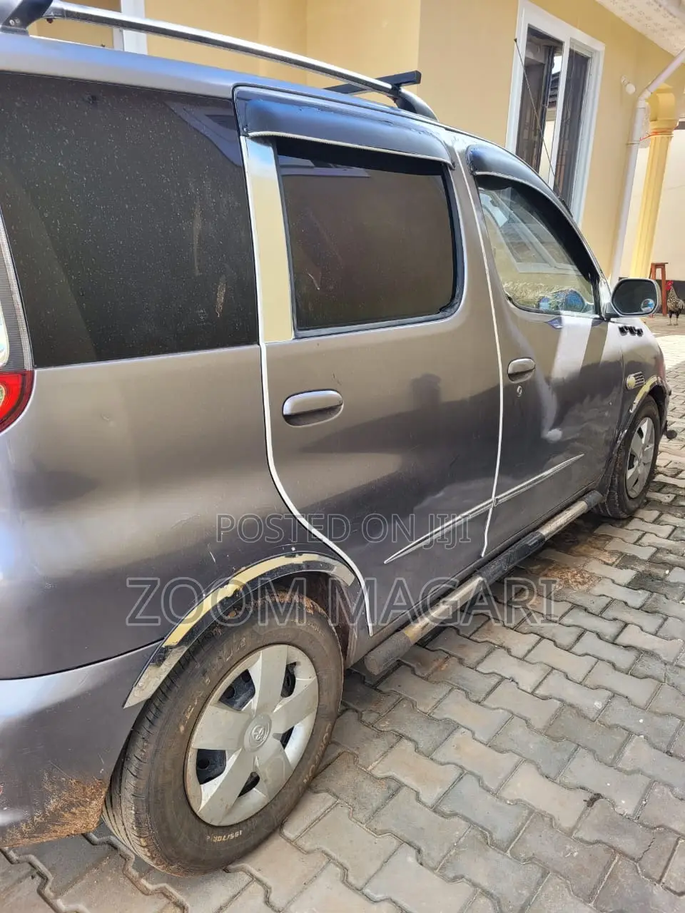 Toyota Fun Cargo 2004 Gray