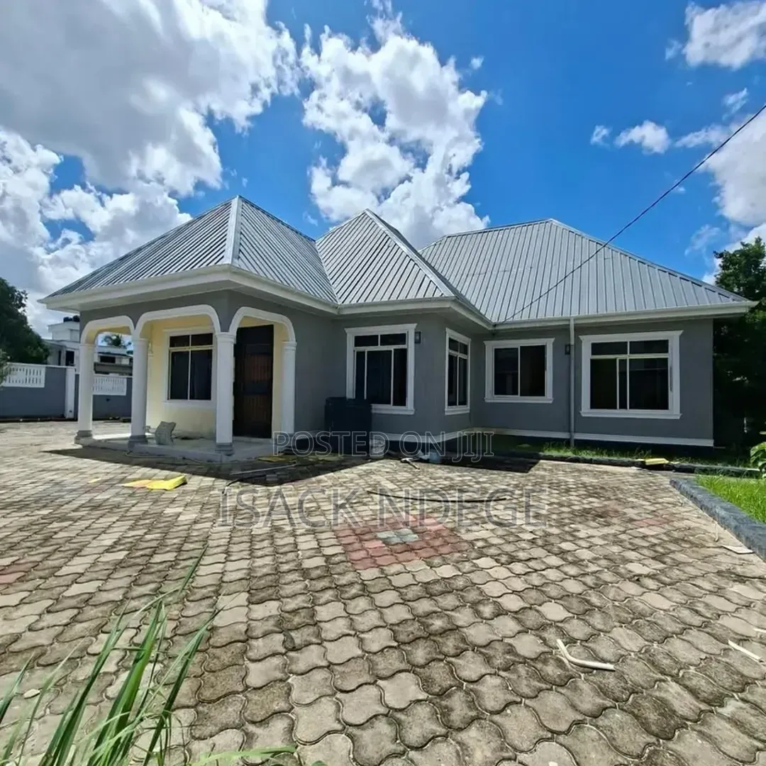 4bdrm House in Goba for rent