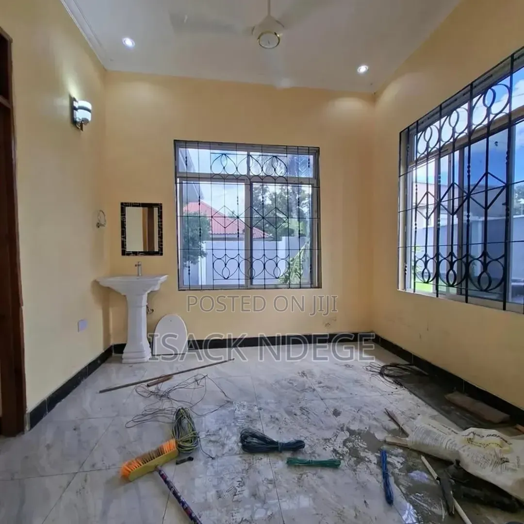 4bdrm House in Goba for rent
