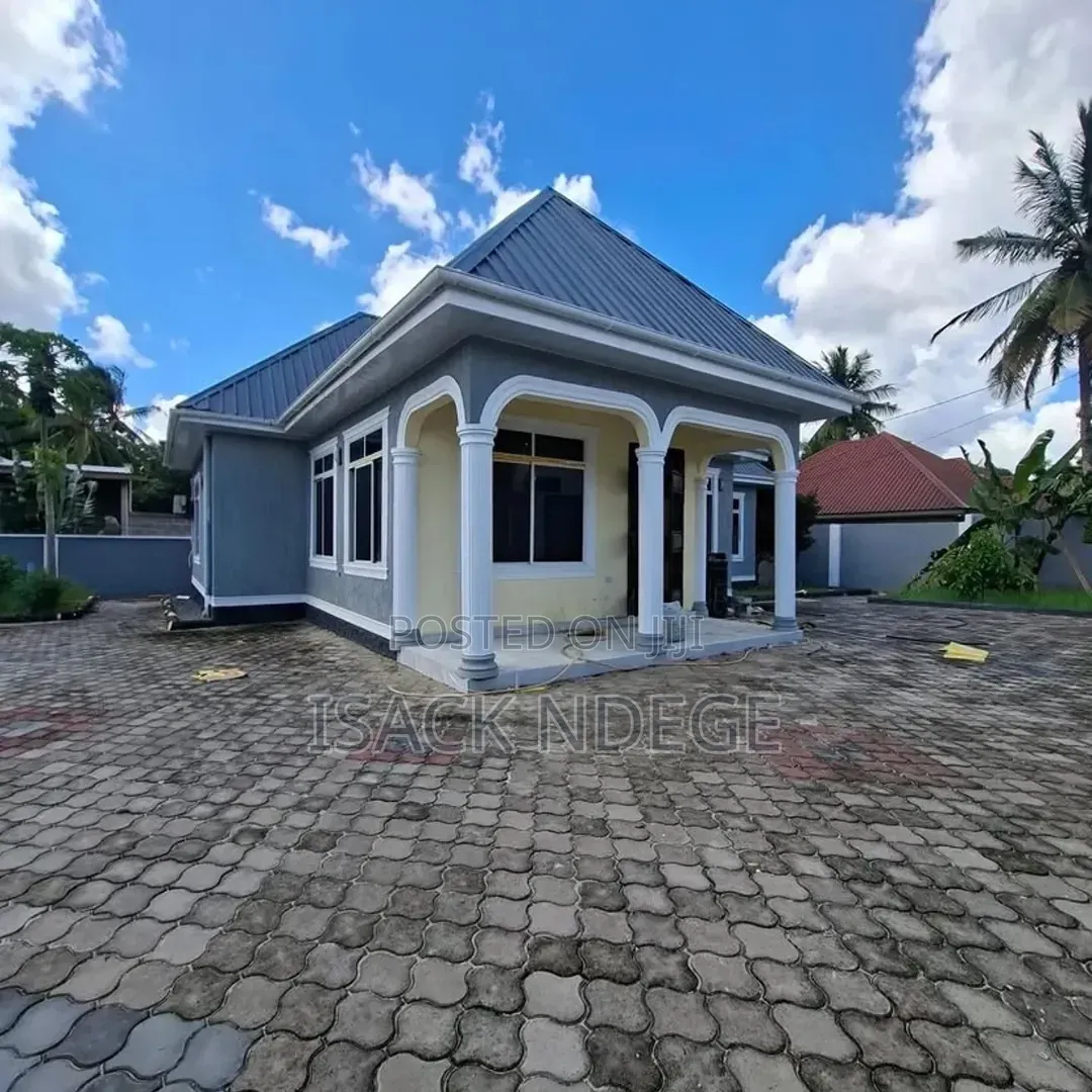 4bdrm House in Goba for rent