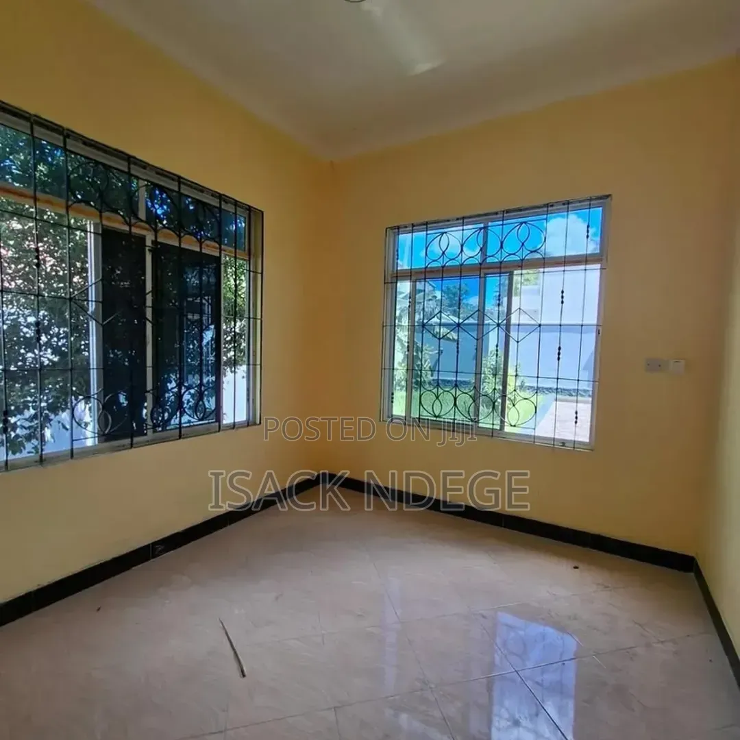 4bdrm House in Goba for rent