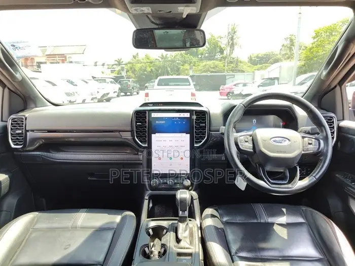 New Ford Ranger Wildtrak 2023 Orange