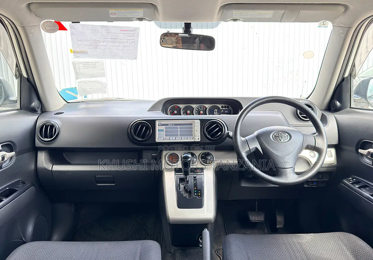 Toyota Corolla Rumion 2007 Pearl