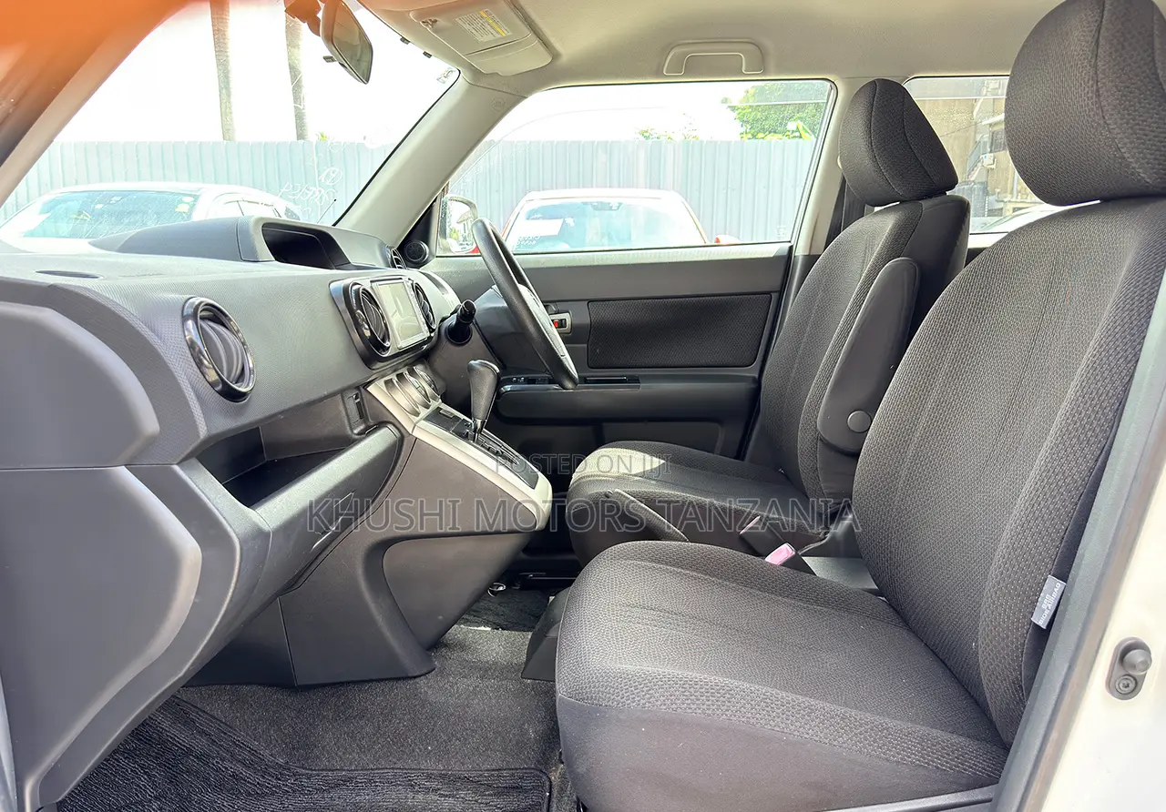 Toyota Corolla Rumion 2007 Pearl