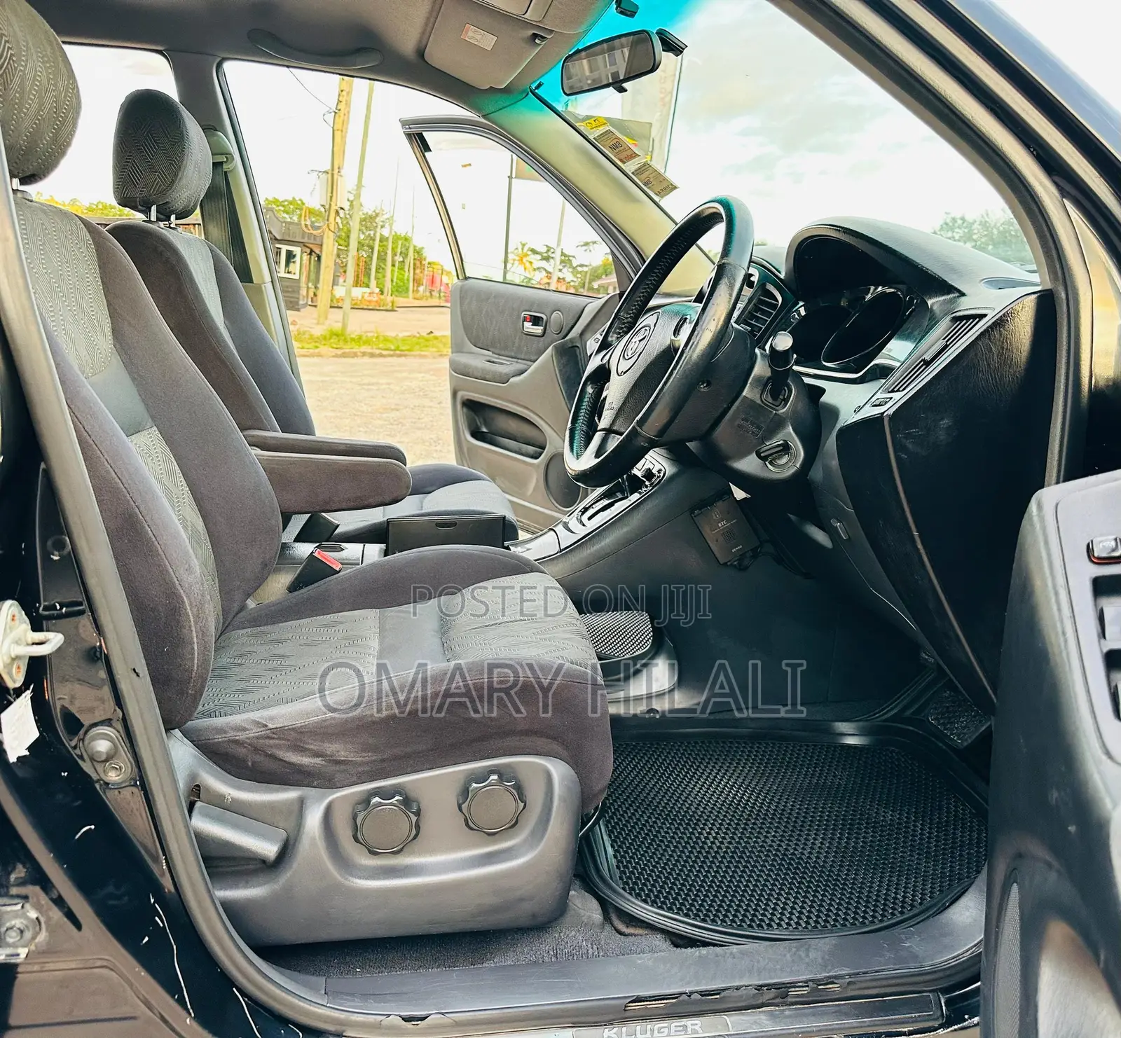 Toyota Kluger 2001 Black