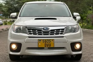 Subaru Forester 2.0D X 2012 White