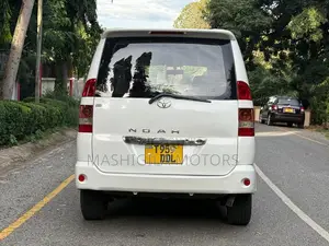 Toyota Noah 2003 White