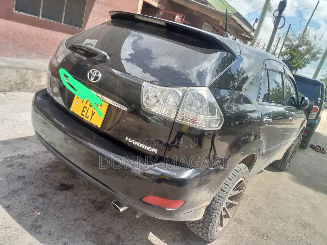 Toyota Harrier 2006 Black