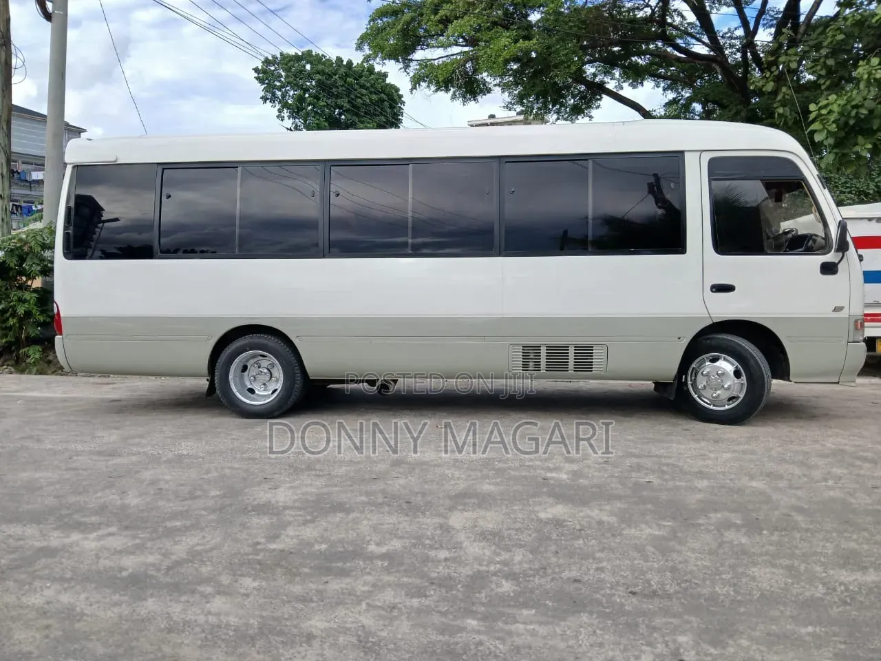 Toyota Coaster 2002 White
